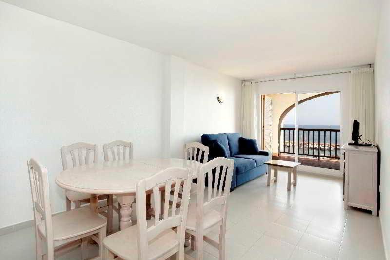 Pierre & Vacances Altea Port Room photo
