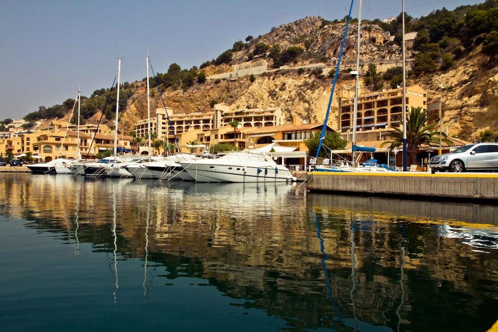 Pierre & Vacances Altea Port Exterior photo
